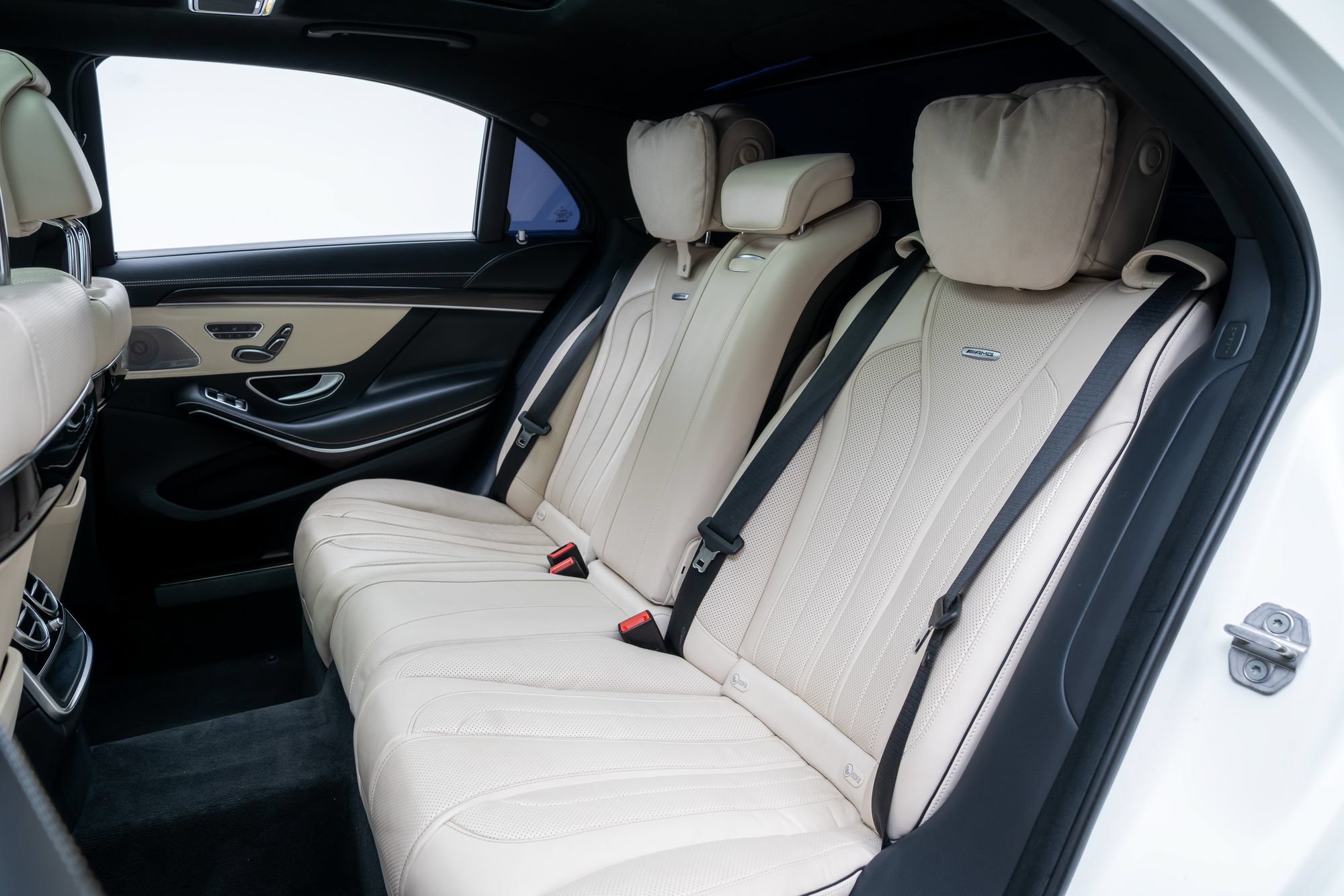 Used 2020 Mercedes-Benz S 63 AMG 4MATIC Sedan image 23