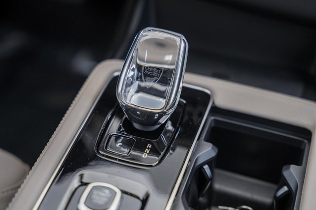 New 2026 Volvo XC90 B6 Plus w/ Protection Package Premier image 24