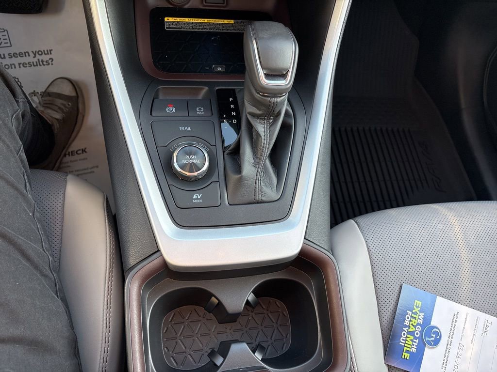 Used 2021 Toyota RAV4 Limited image 24