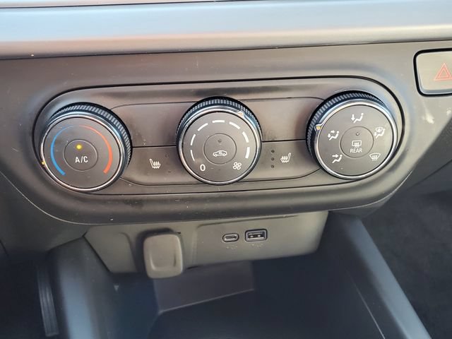 Certified 2024 Chevrolet Trax LS w/ LS Convenience Package FWD image 28