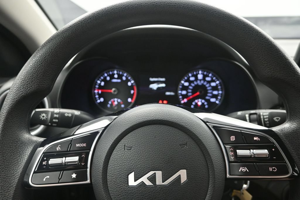 Certified 2024 Kia Forte LXS FWD image 14