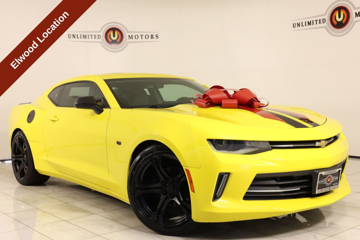 Used 2017 Chevrolet Camaro LT w/ RS Package RWD image 1