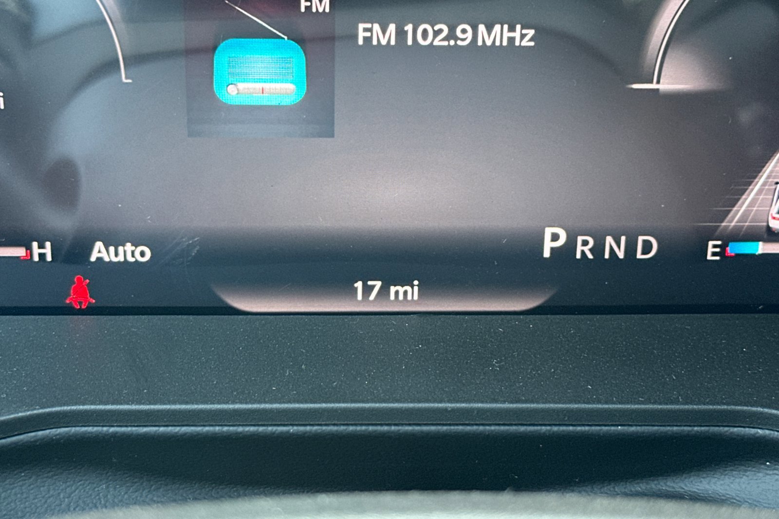 New 2026 Jeep Cherokee Overland w/ Trailer Tow Group image 28