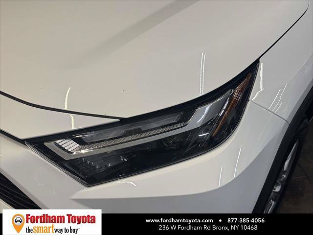 Certified 2025 Toyota RAV4 XLE AWD/4WD image 8