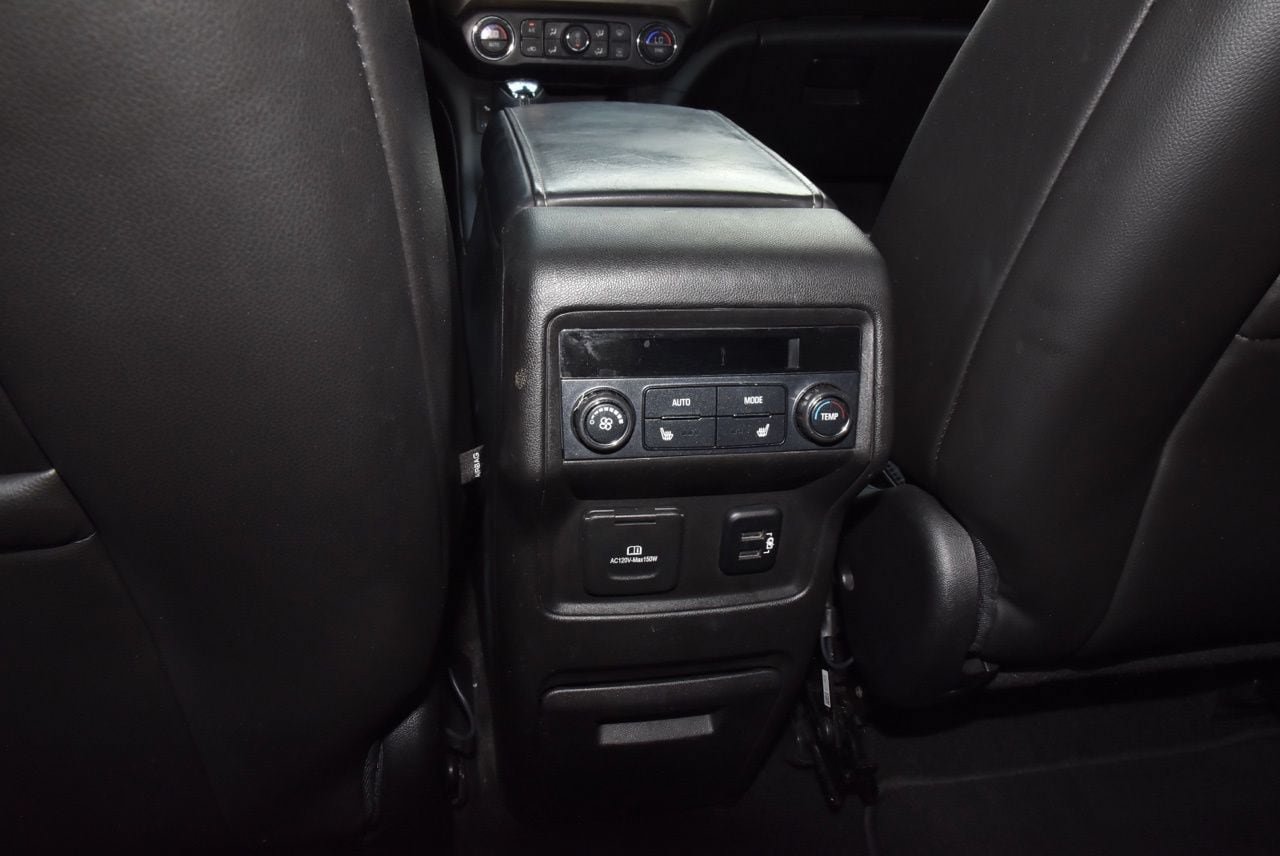 Used 2018 GMC Acadia Denali w/ Technology Package FWD image 19