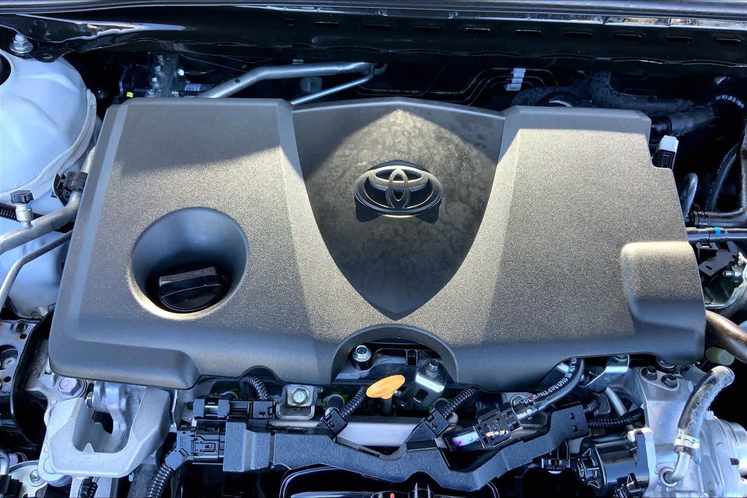 Used 2024 Toyota Camry XSE FWD image 32