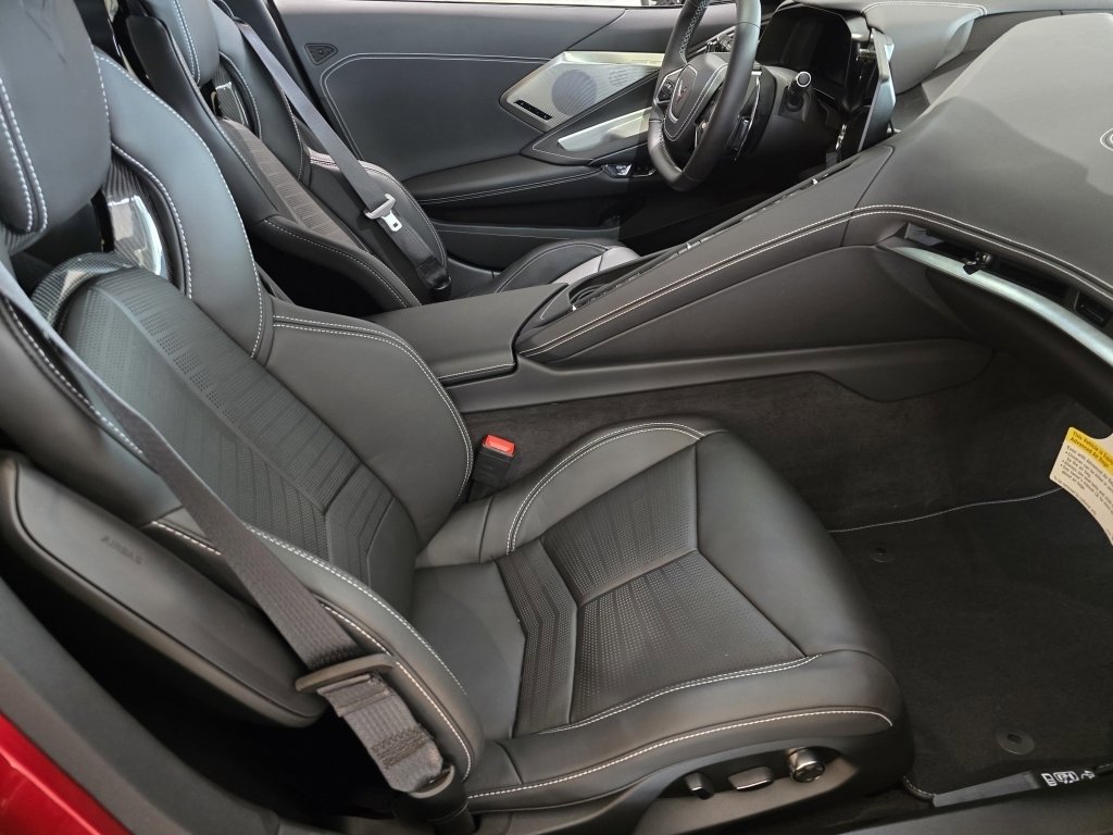 New 2025 Chevrolet Corvette Stingray Preferred Cpe w/ Z51 Performance Package image 13
