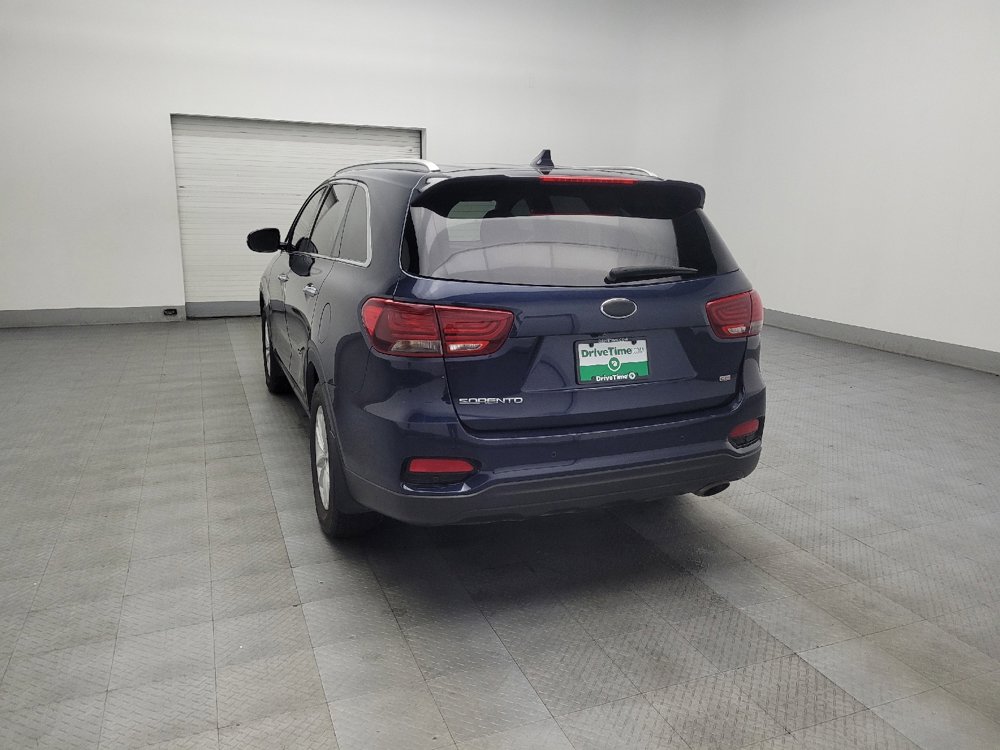 Used 2019 Kia Sorento LX w/ LX Convenience Package image 5