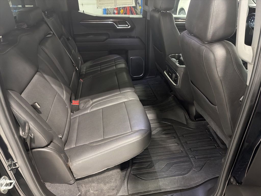 Used 2022 GMC Sierra 1500 Elevation w/ Elevation Premium Package AWD/4WD image 38