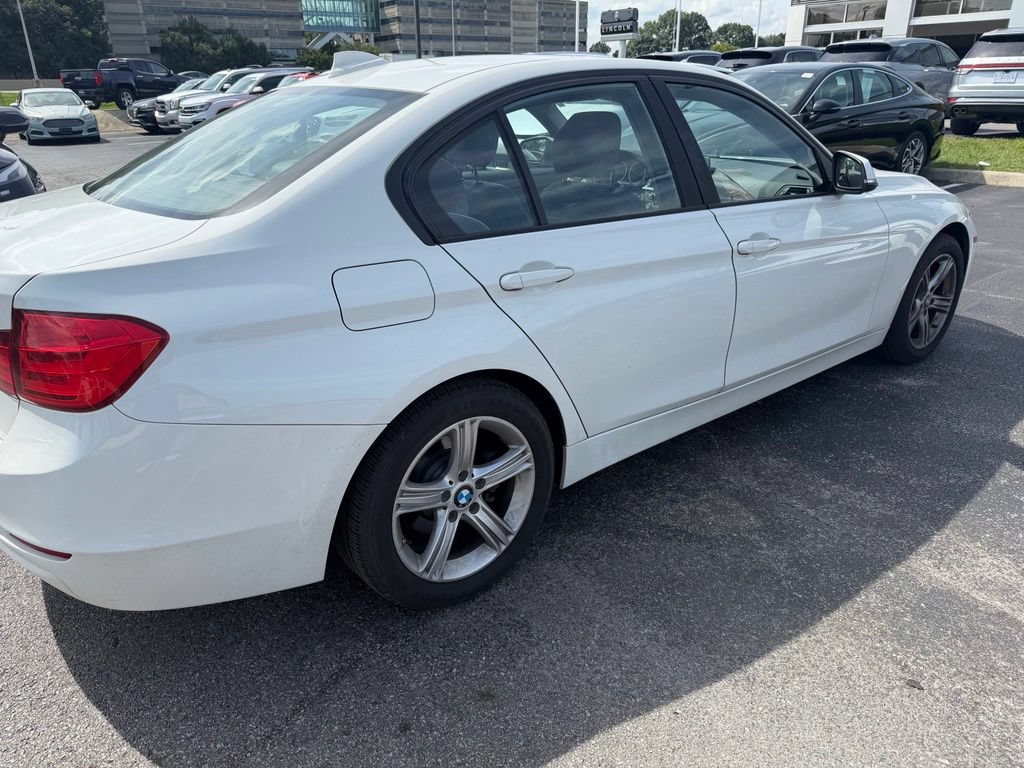 Used 2015 BMW 328i xDrive Sedan AWD/4WD image 4
