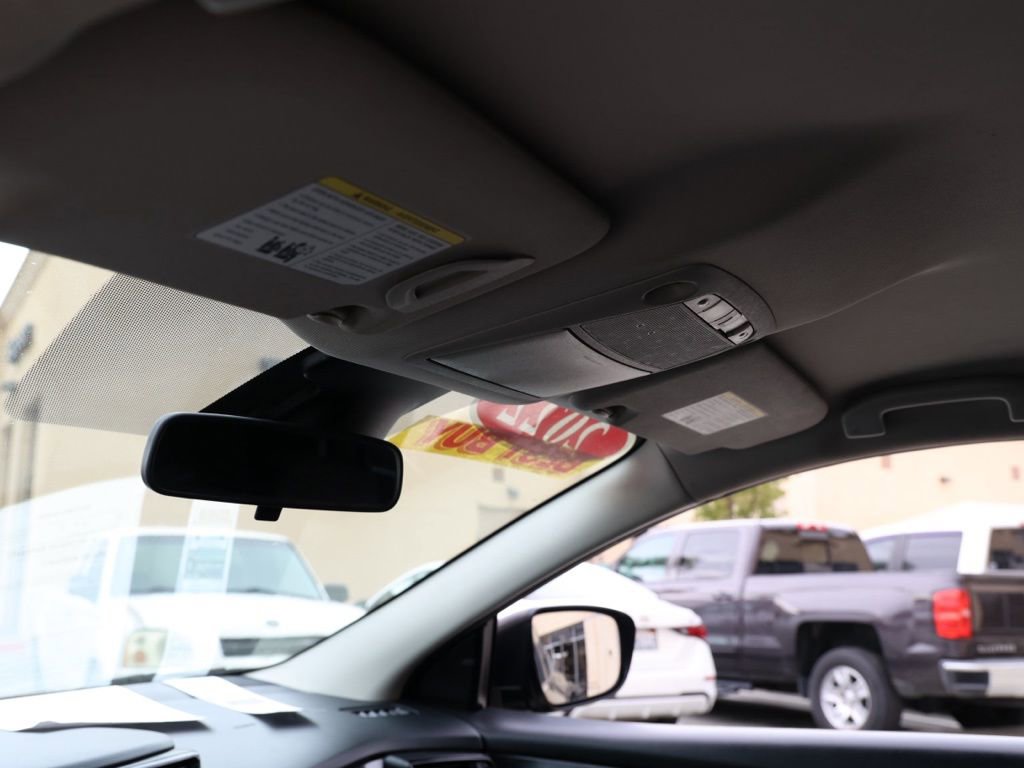 Used 2022 Nissan Rogue Sport SV image 13