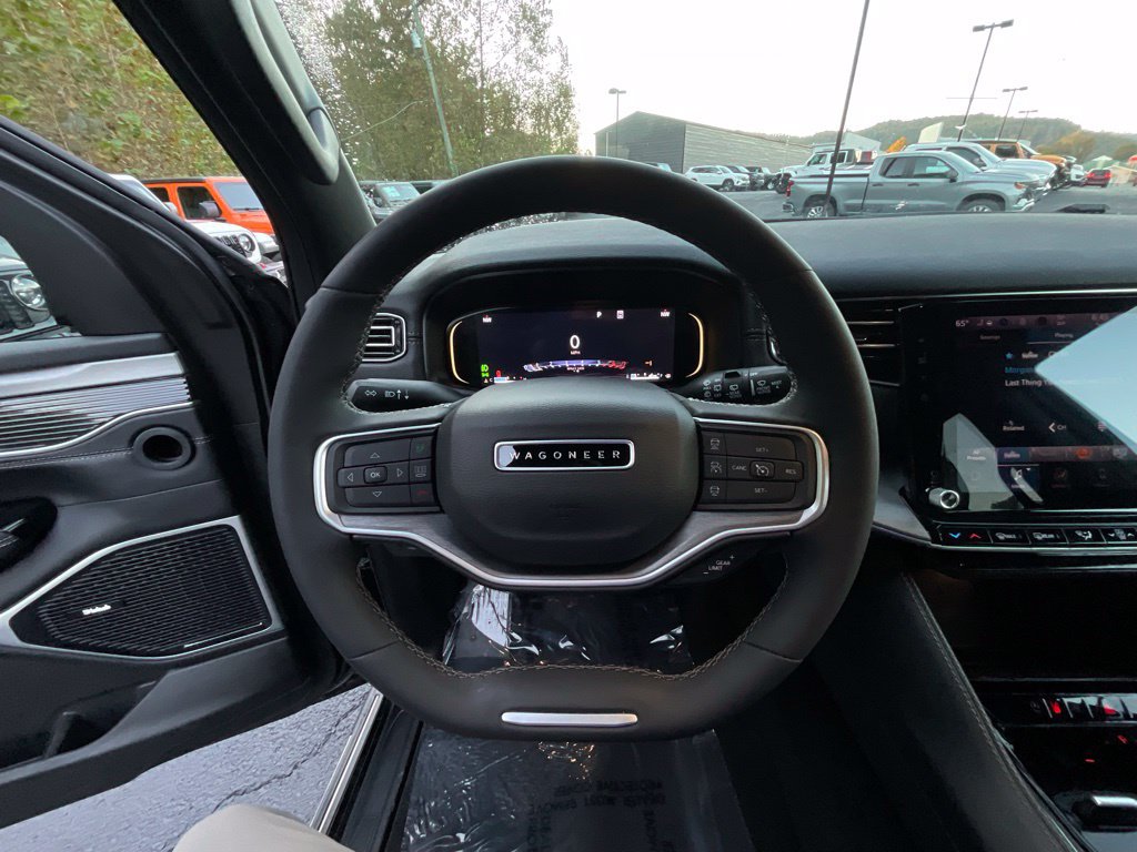 Used 2025 Jeep Wagoneer Series III w/ Premium Group I AWD/4WD image 10
