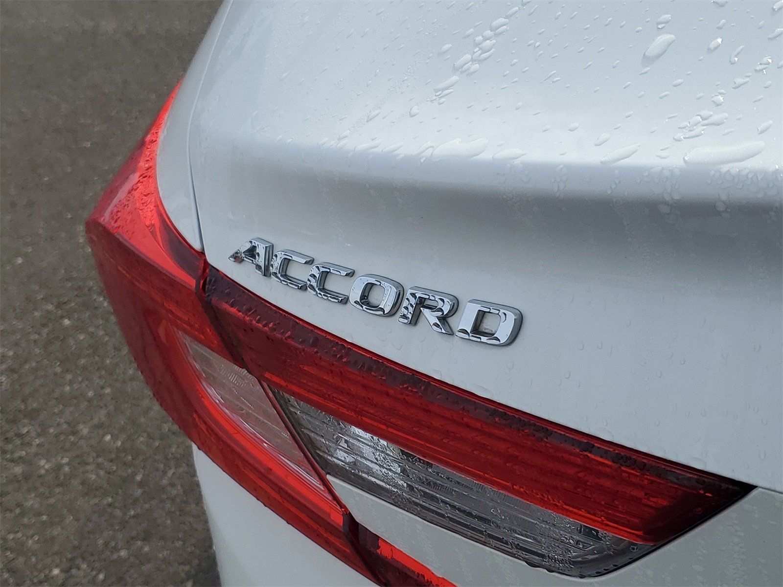 Used 2018 Honda Accord LX image 7