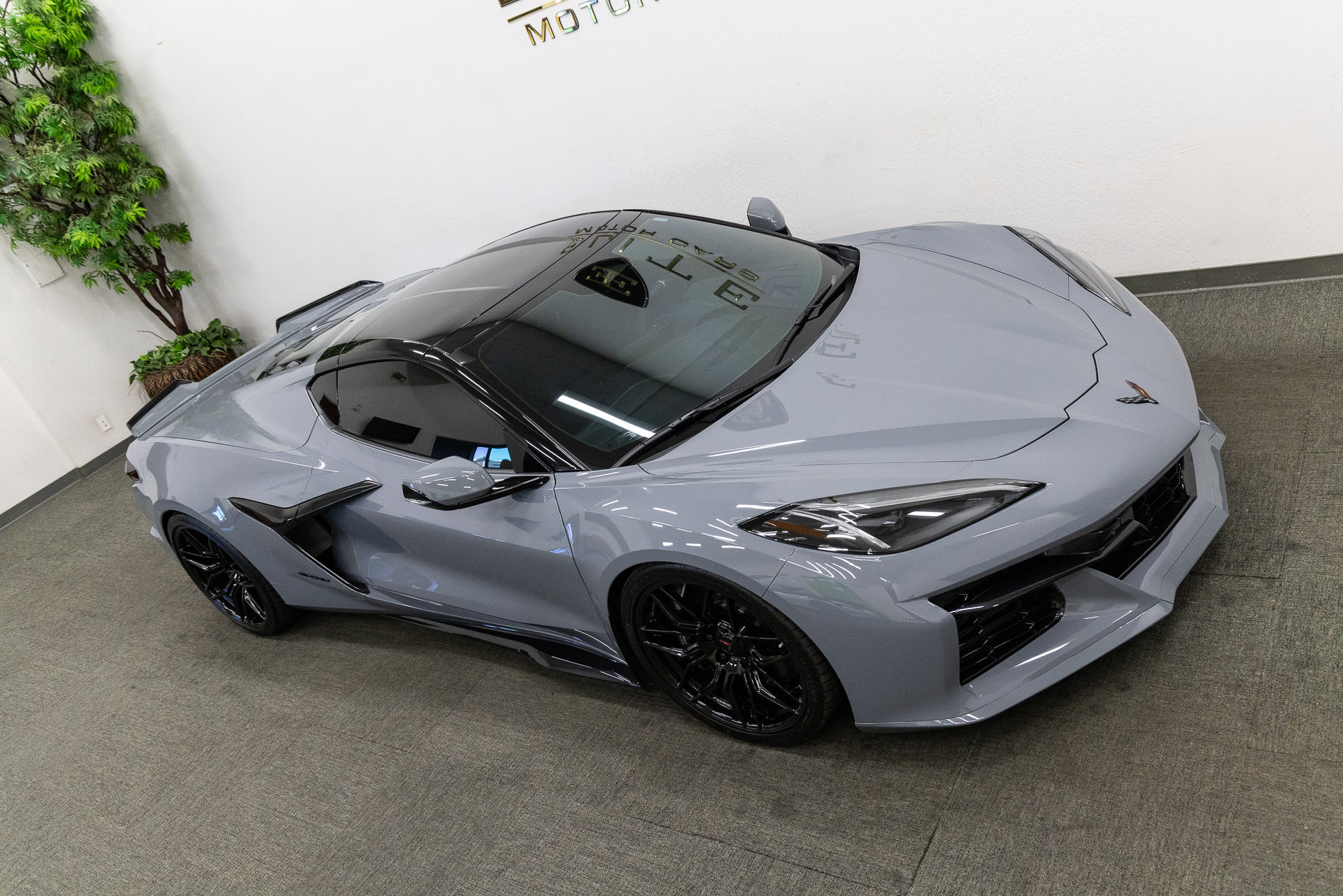 Used 2025 Chevrolet Corvette Z06 w/ Stealth Interior Trim Package RWD image 19