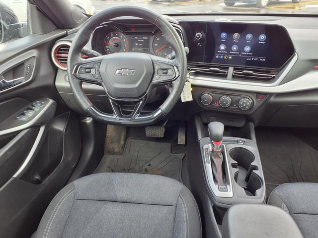 Used 2024 Chevrolet Trax RS w/ Sunroof Package image 6