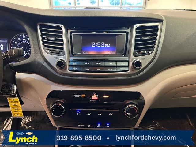 Used 2018 Hyundai Tucson SE AWD/4WD image 11