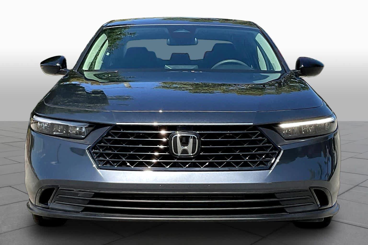 Used 2025 Honda Accord SE image 4