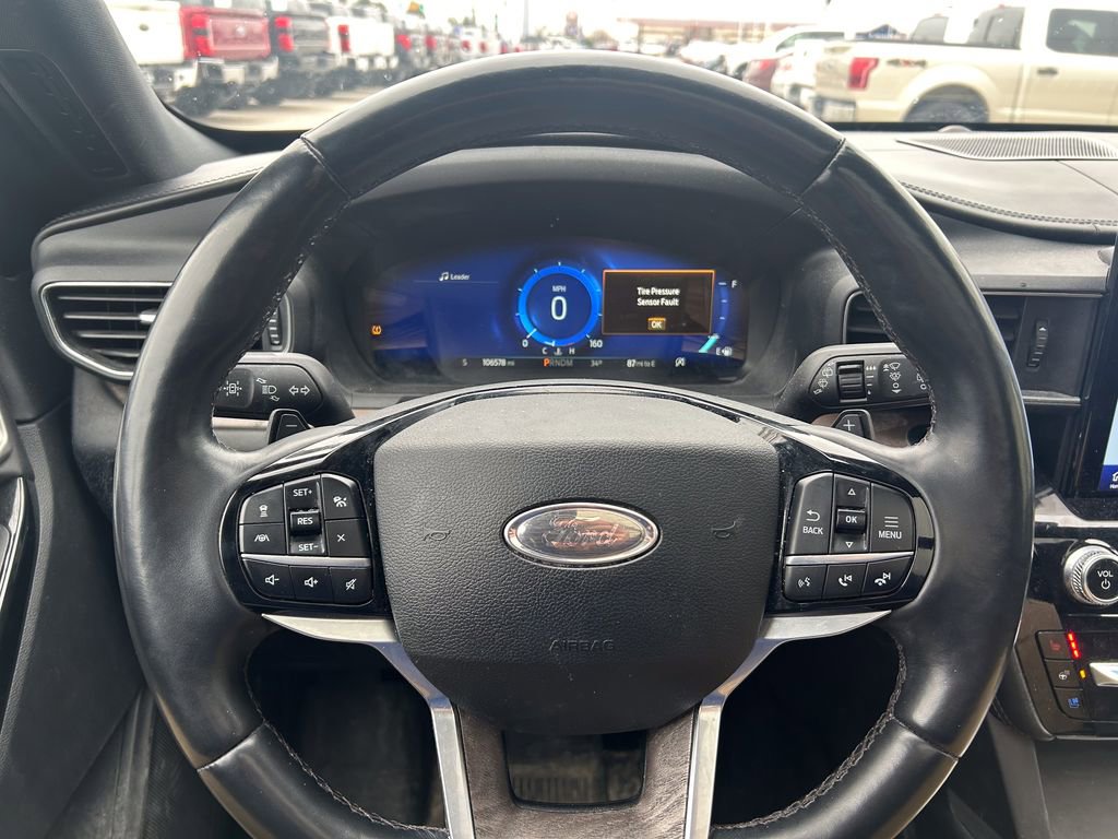 Used 2021 Ford Explorer Platinum w/ Equipment Group 601A image 29