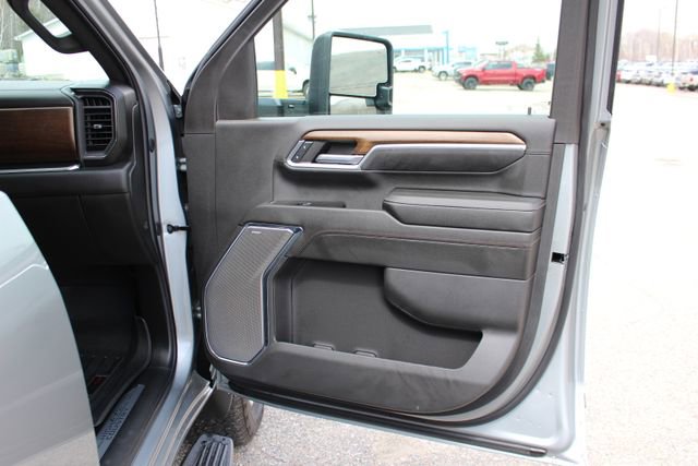 Used 2024 Chevrolet Silverado 3500 High Country w/ High Country Premium Package image 63