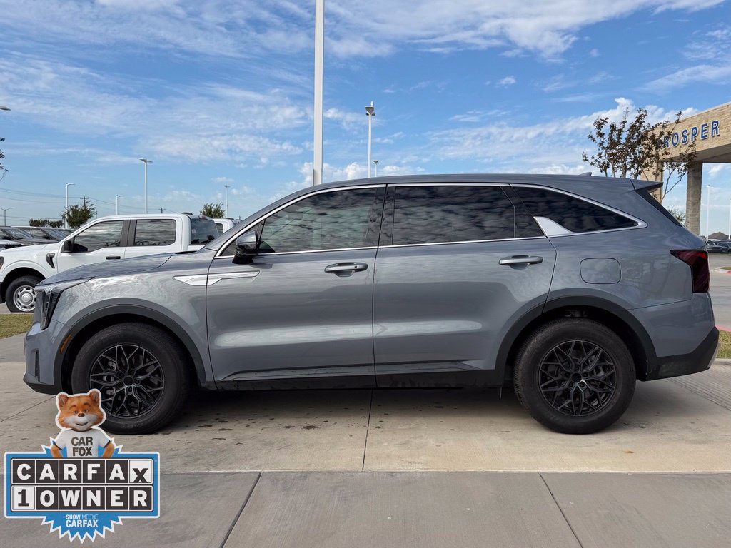 Used 2024 Kia Sorento LX FWD image 8