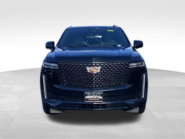 Used 2022 Cadillac Escalade Premium Luxury image 2