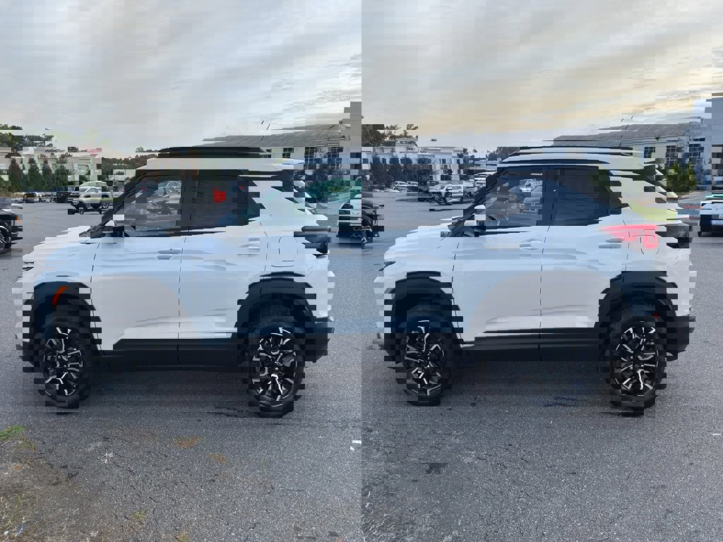 New 2026 Chevrolet TrailBlazer ACTIV w/ Convenience Package image 3