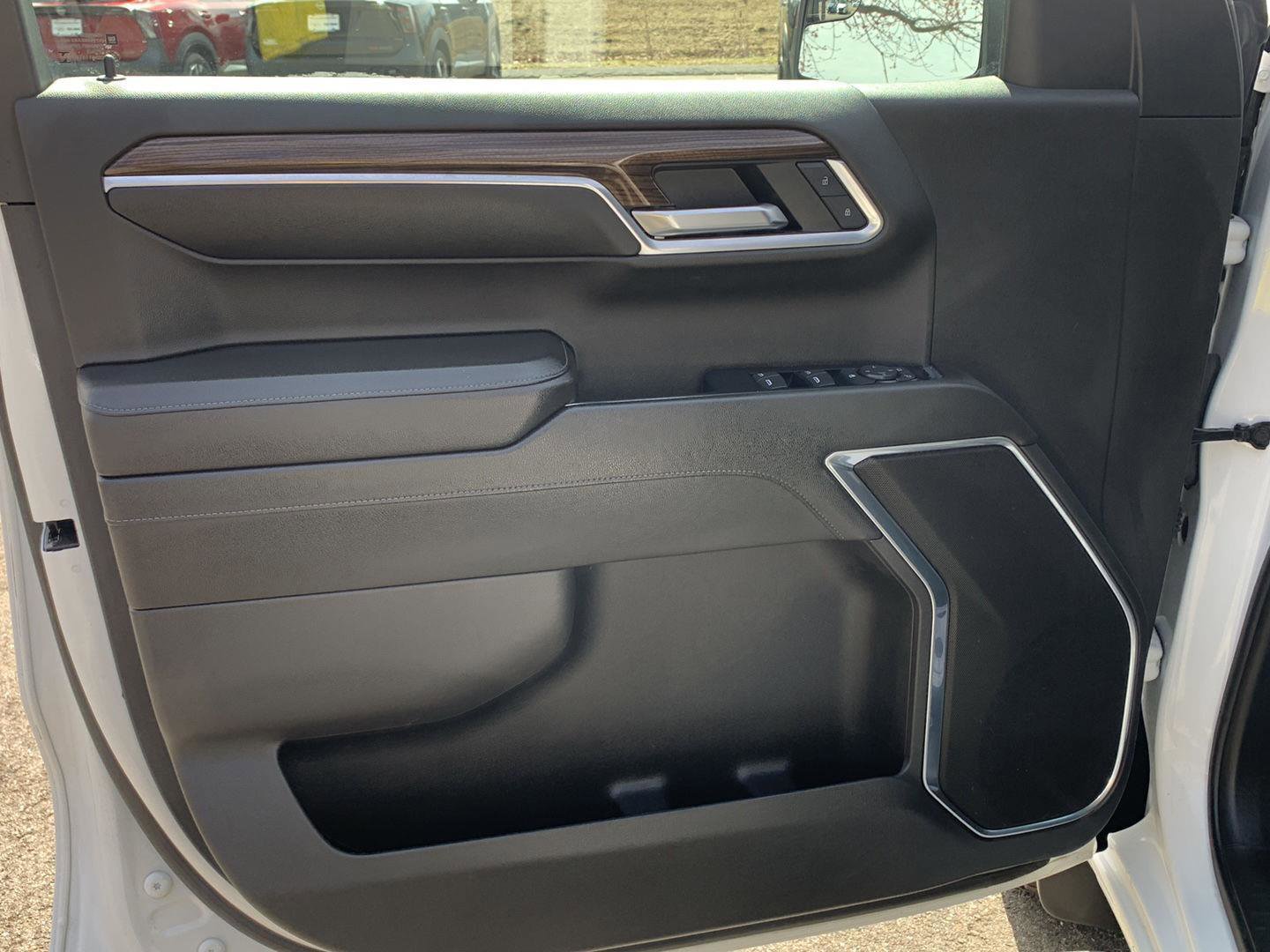 Used 2022 Chevrolet Silverado 1500 RST image 16