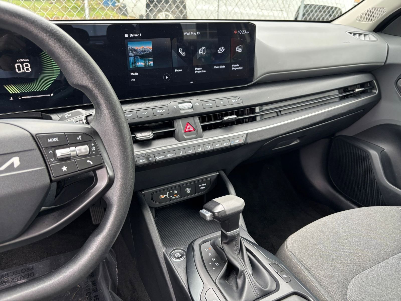 Used 2025 Kia K4 FWD image 17