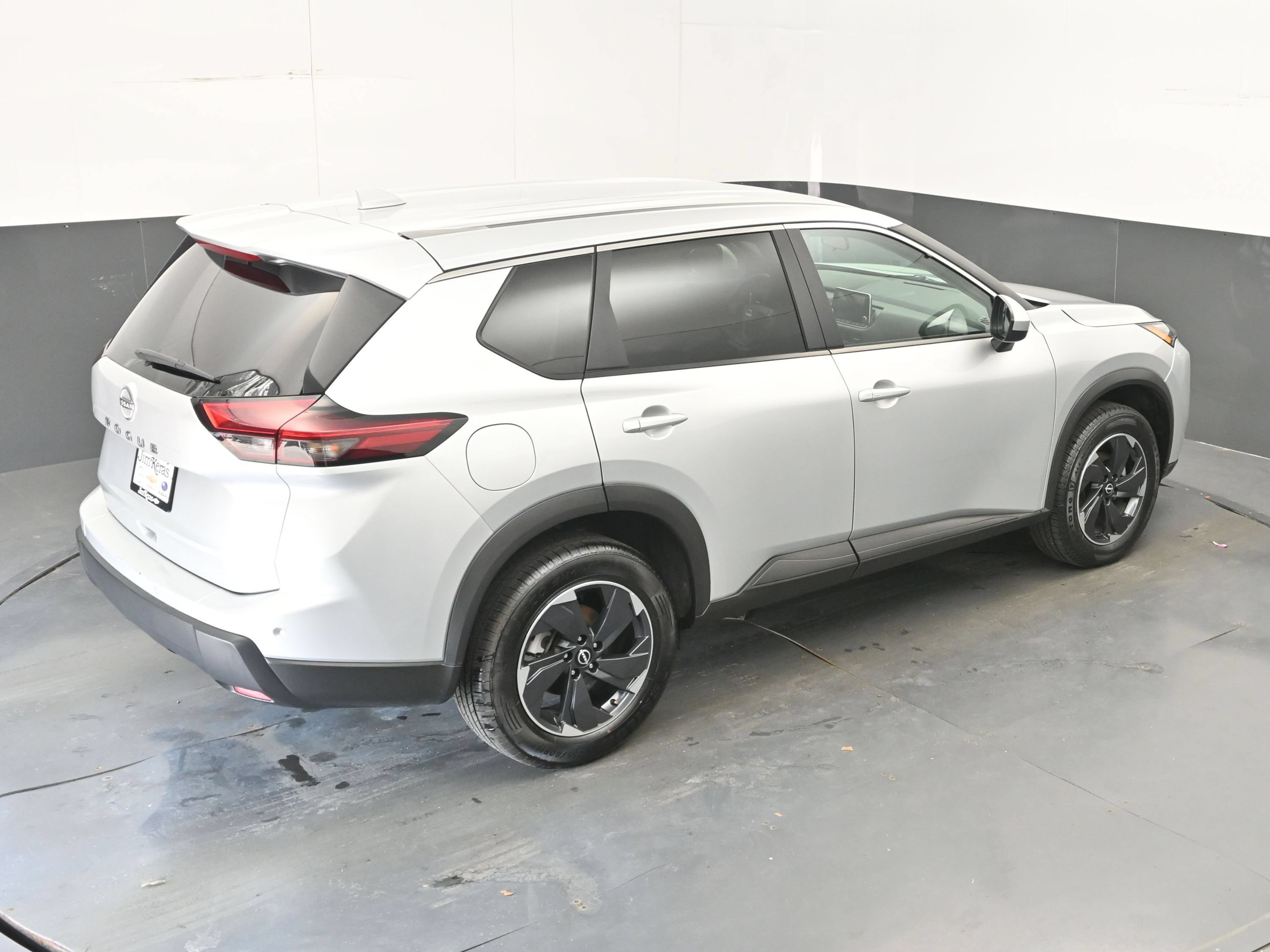 Used 2025 Nissan Rogue SV FWD image 41