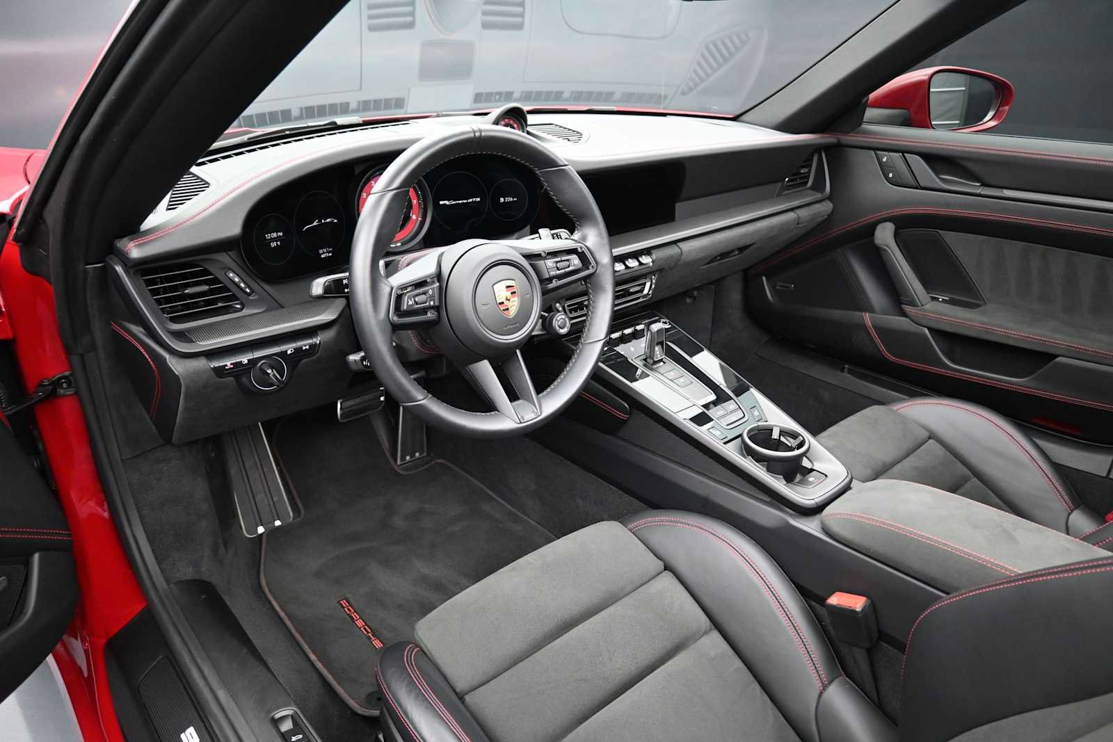 Certified 2024 Porsche 911 Carrera GTS RWD image 4