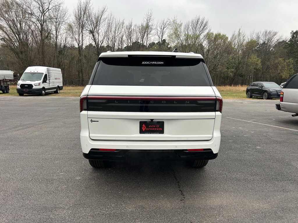 New 2026 Lincoln Navigator Reserve image 5