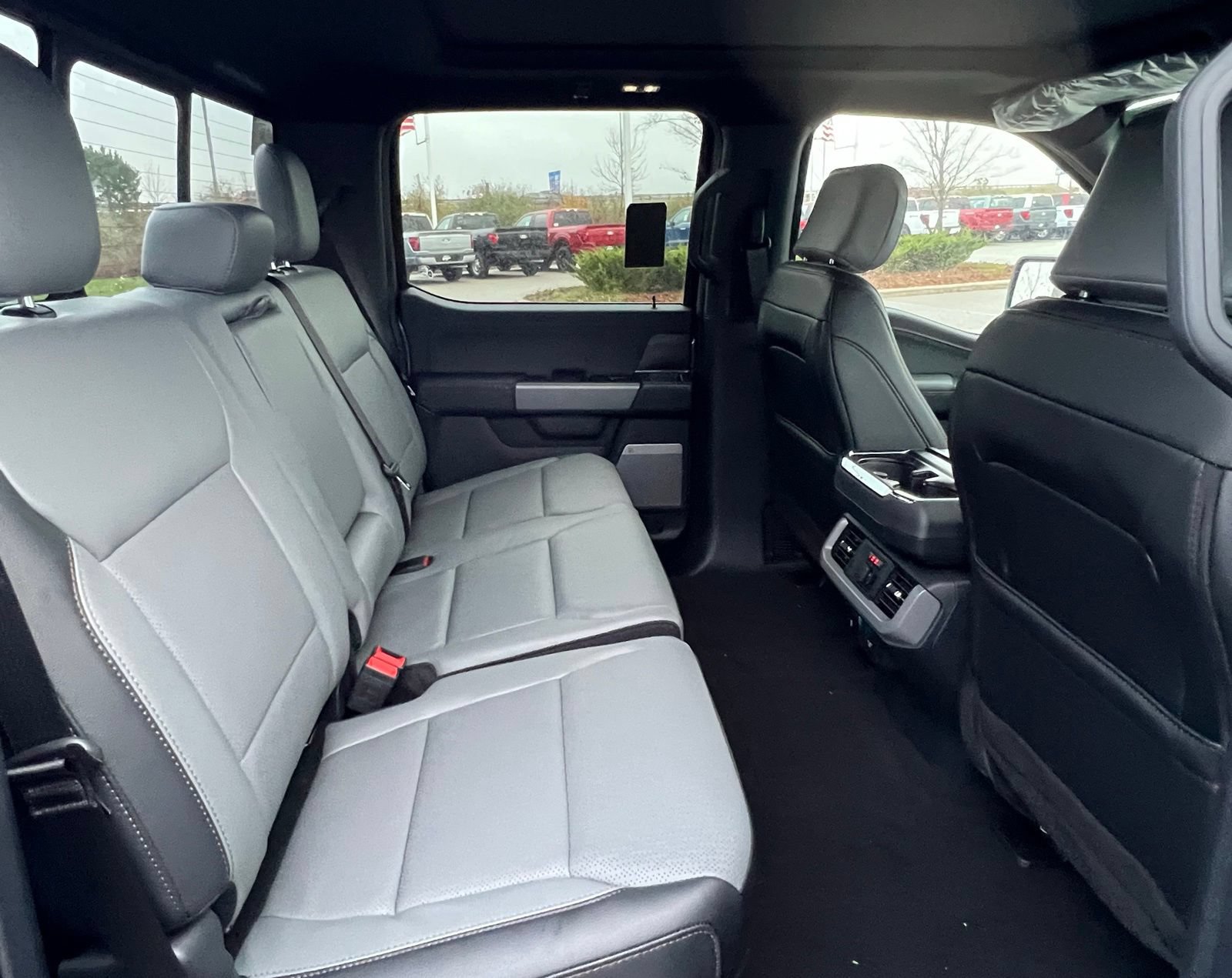 Used 2025 Ford F150 Lightning Lariat AWD/4WD image 15