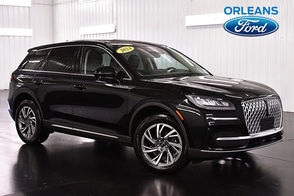 Used 2024 Lincoln Corsair AWD w/ Equipment Group 101A image 1