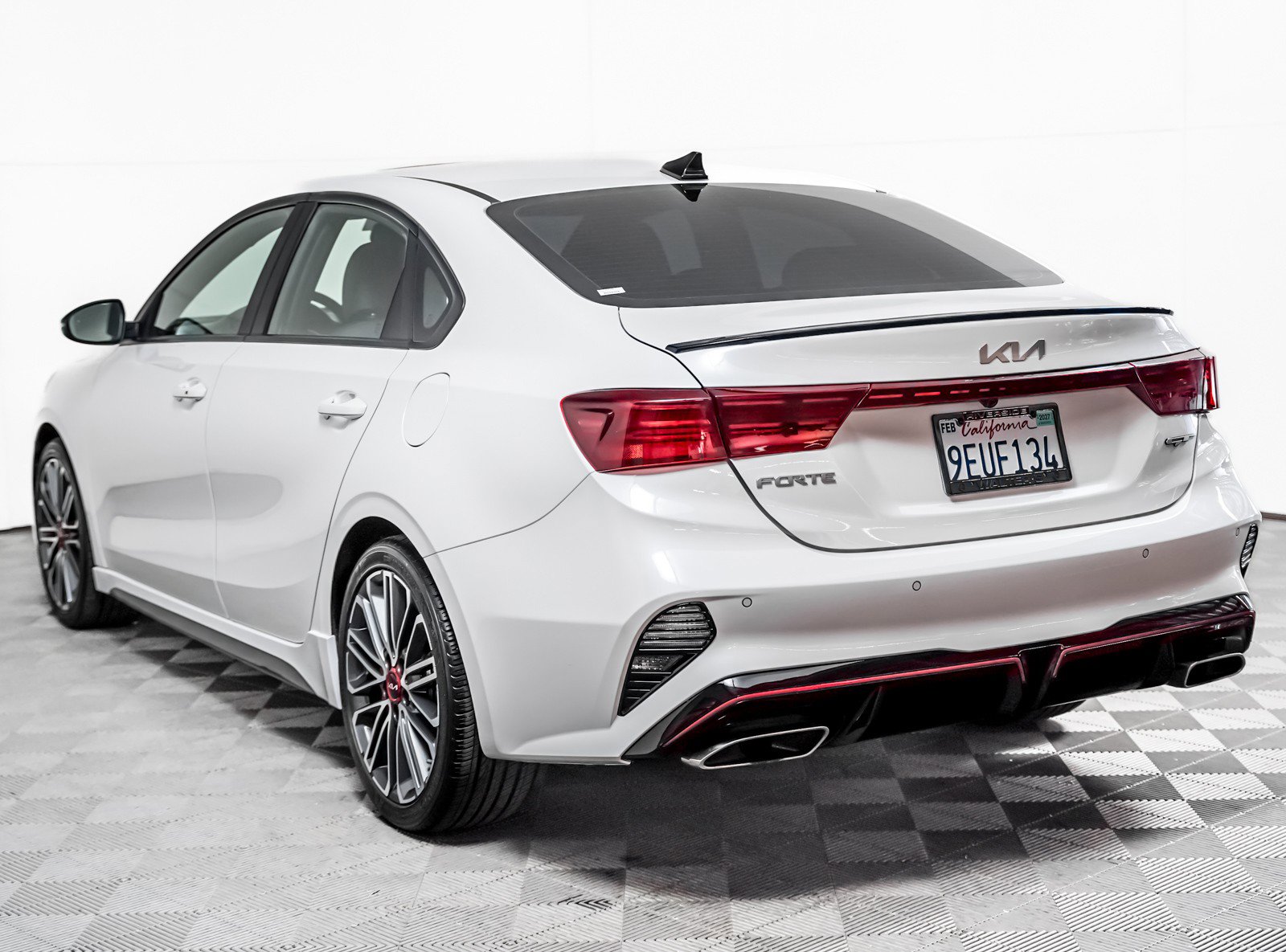 Used 2023 Kia Forte GT w/ GT2 Package FWD image 2