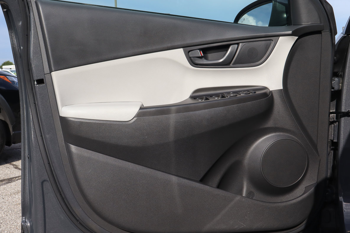 Used 2023 Hyundai Kona SEL image 13