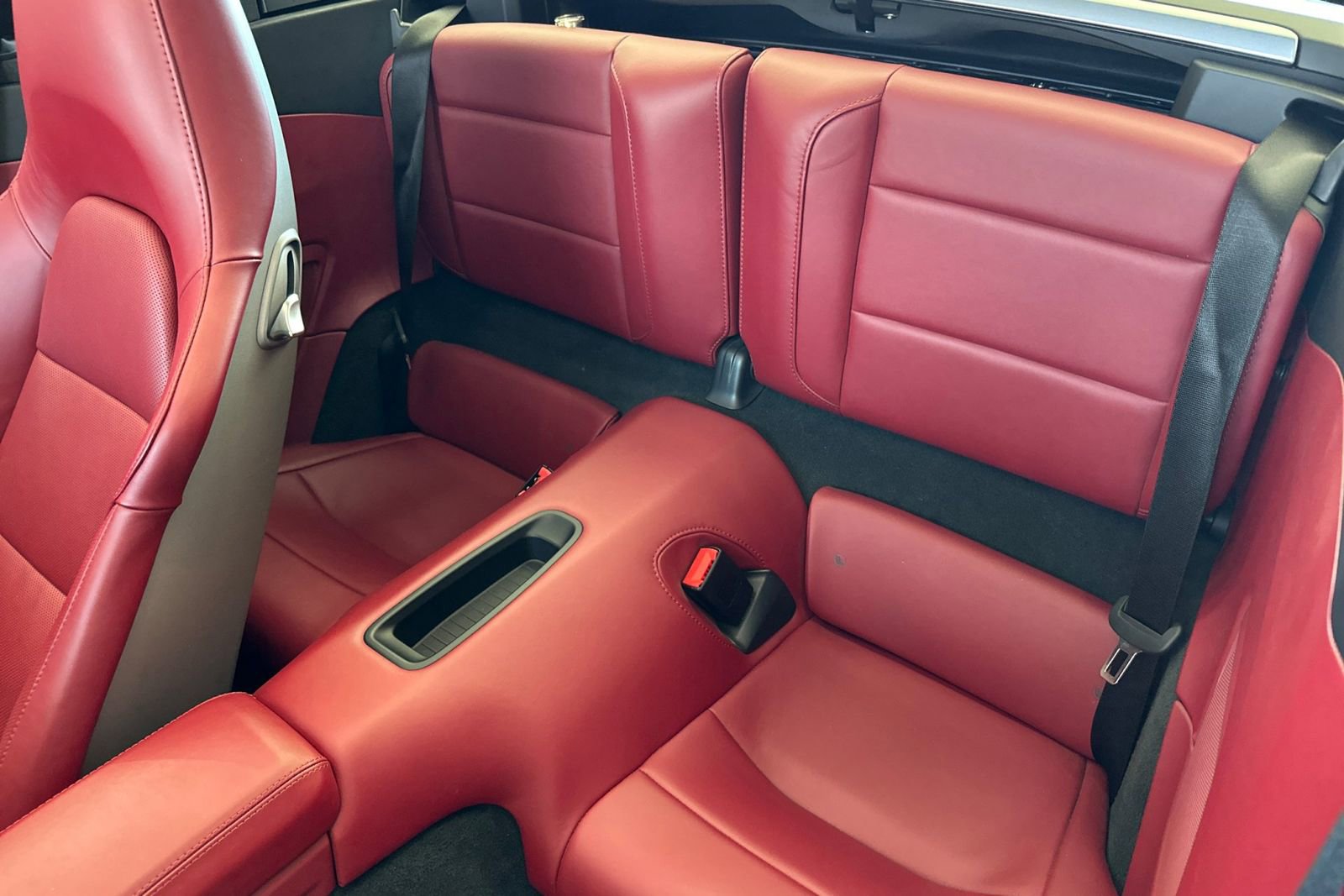 Used 2017 Porsche 911 Targa 4 GTS image 16