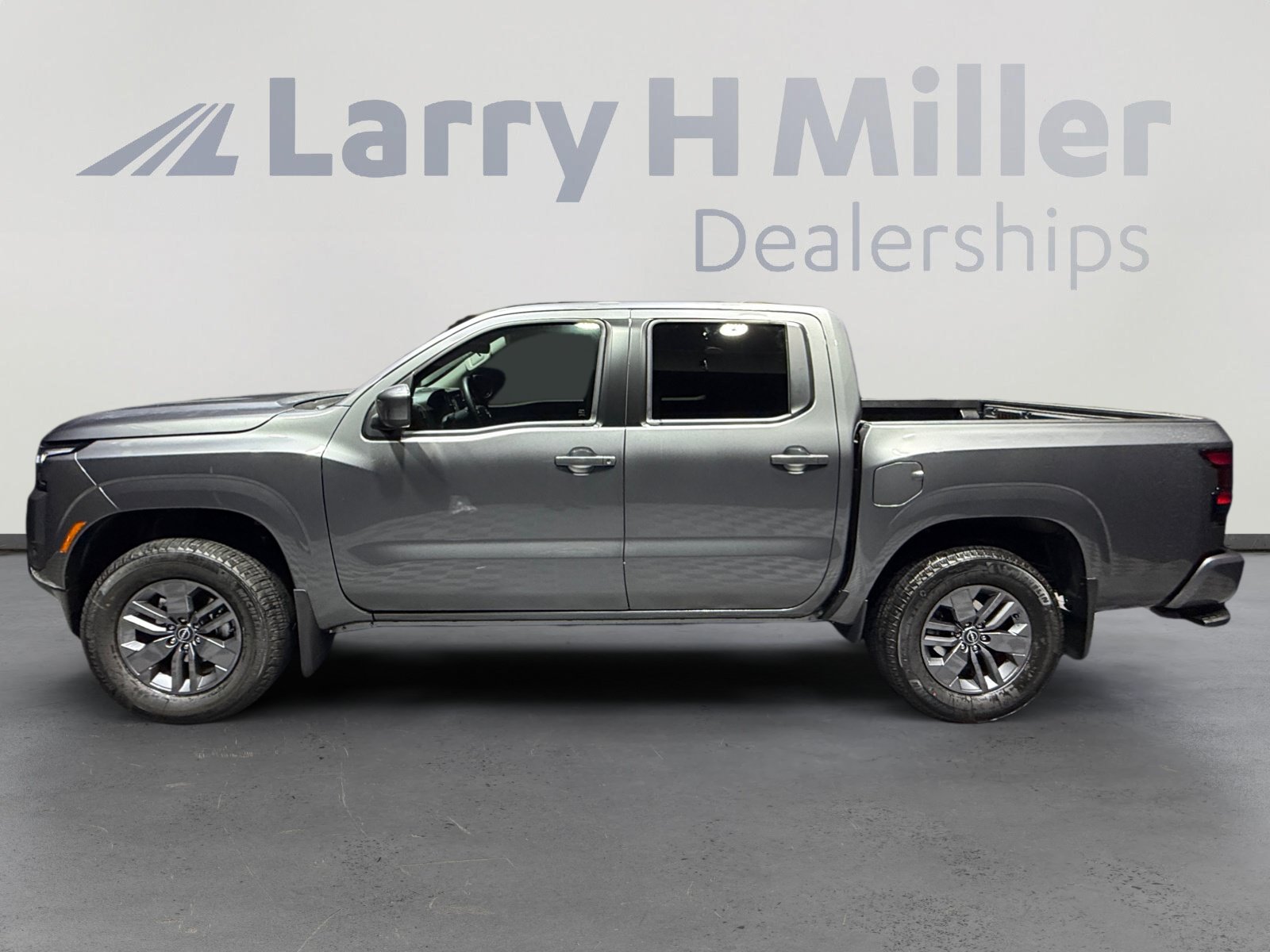 New 2026 Nissan Frontier SV w/ Tow Package AWD/4WD image 2