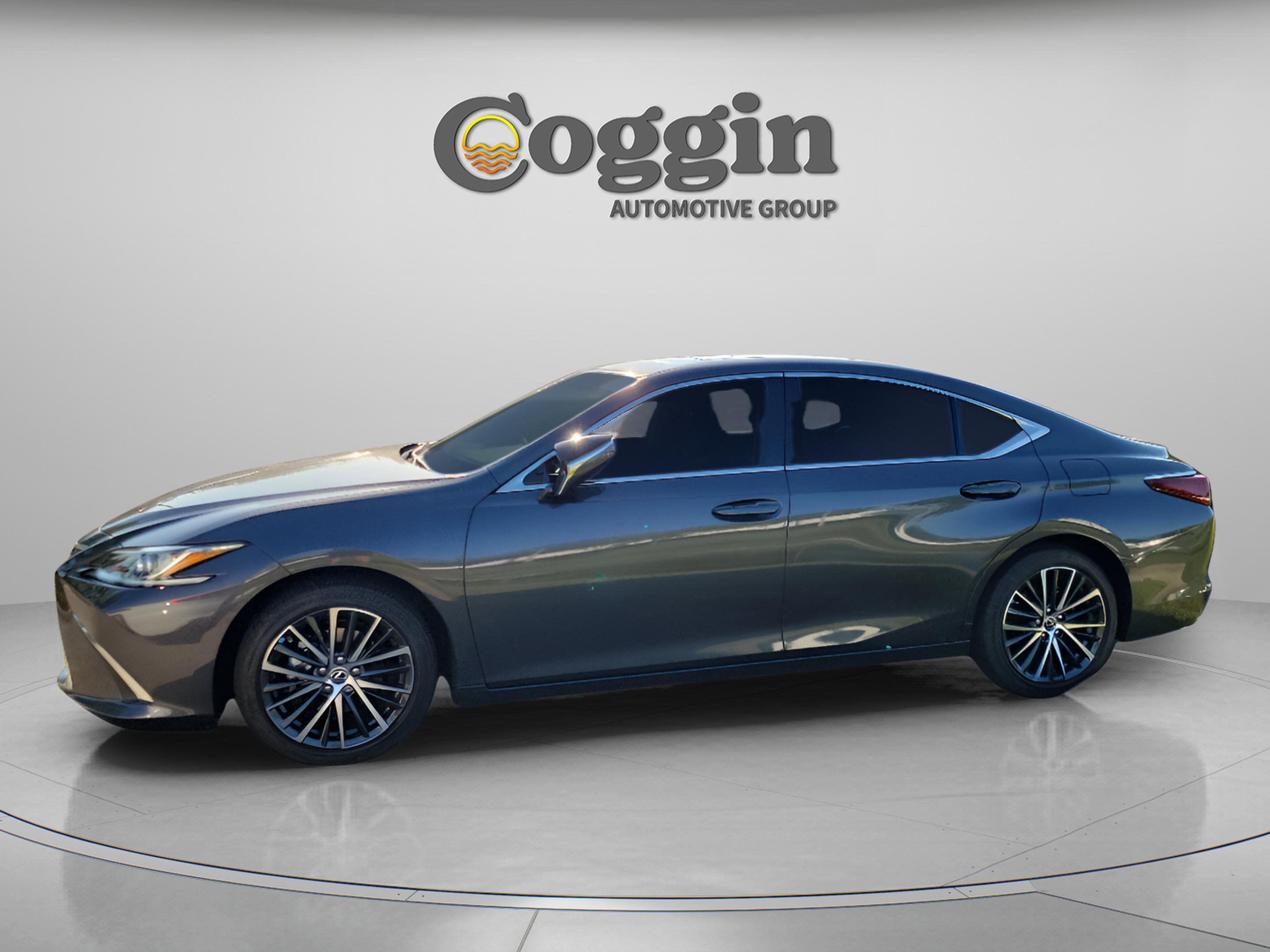 Used 2023 Lexus ES 350 w/ Premium Package FWD image 3