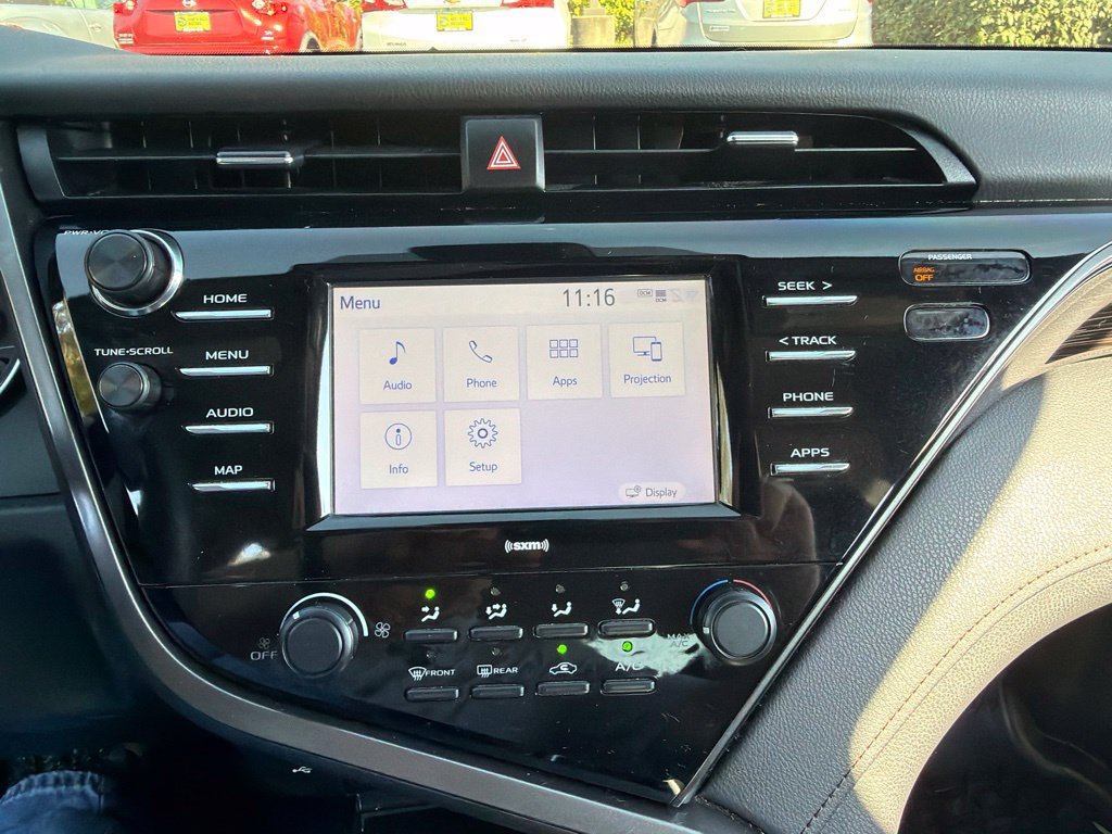 Used 2020 Toyota Camry LE FWD image 24