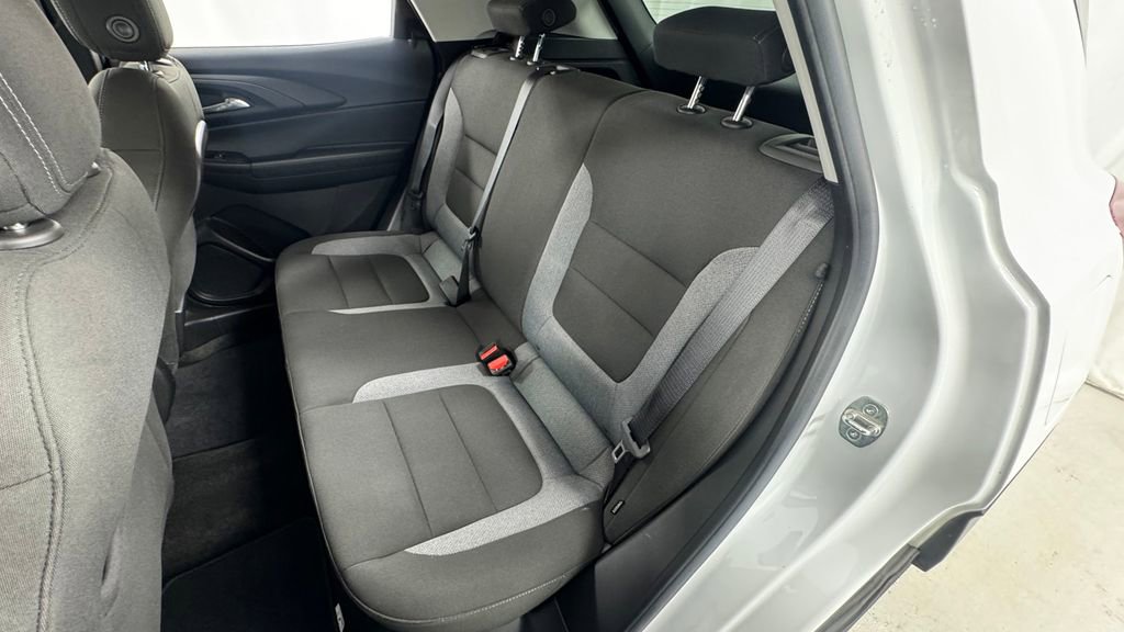 Used 2023 Chevrolet TrailBlazer LT w/ Convenience Package AWD/4WD image 12