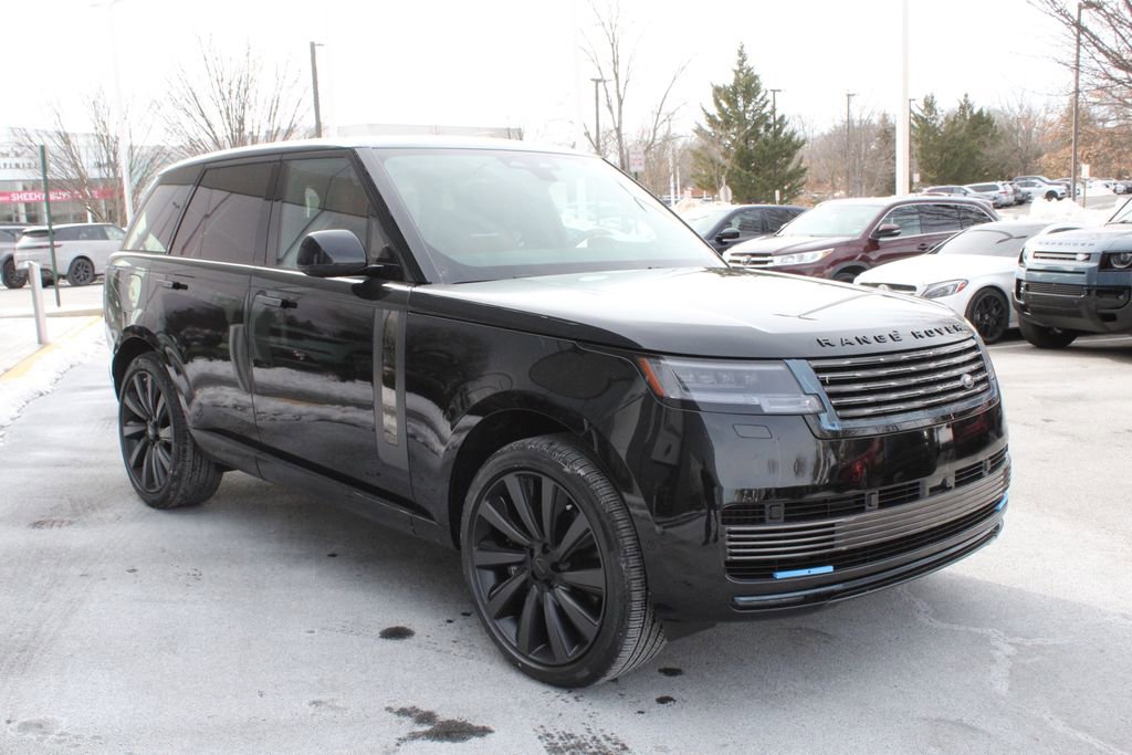 New 2026 Land Rover Range Rover SV image 9