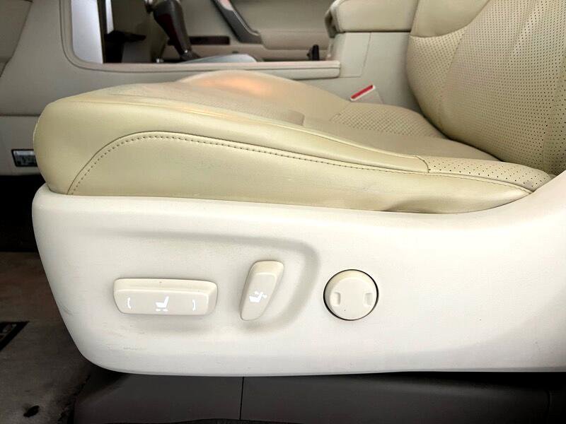 Used 2013 Lexus GX 460 Premium image 23