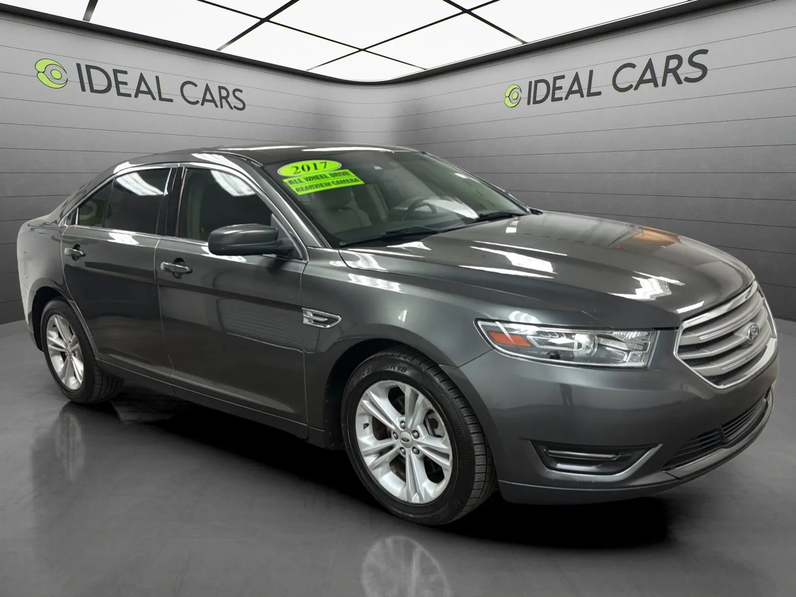 Used 2017 Ford Taurus SEL AWD/4WD image 3