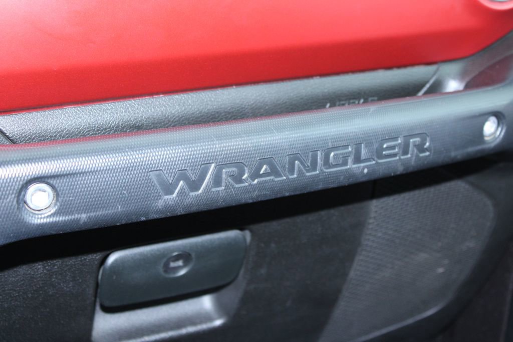 Used 2019 Jeep Wrangler Unlimited Rubicon AWD/4WD image 31