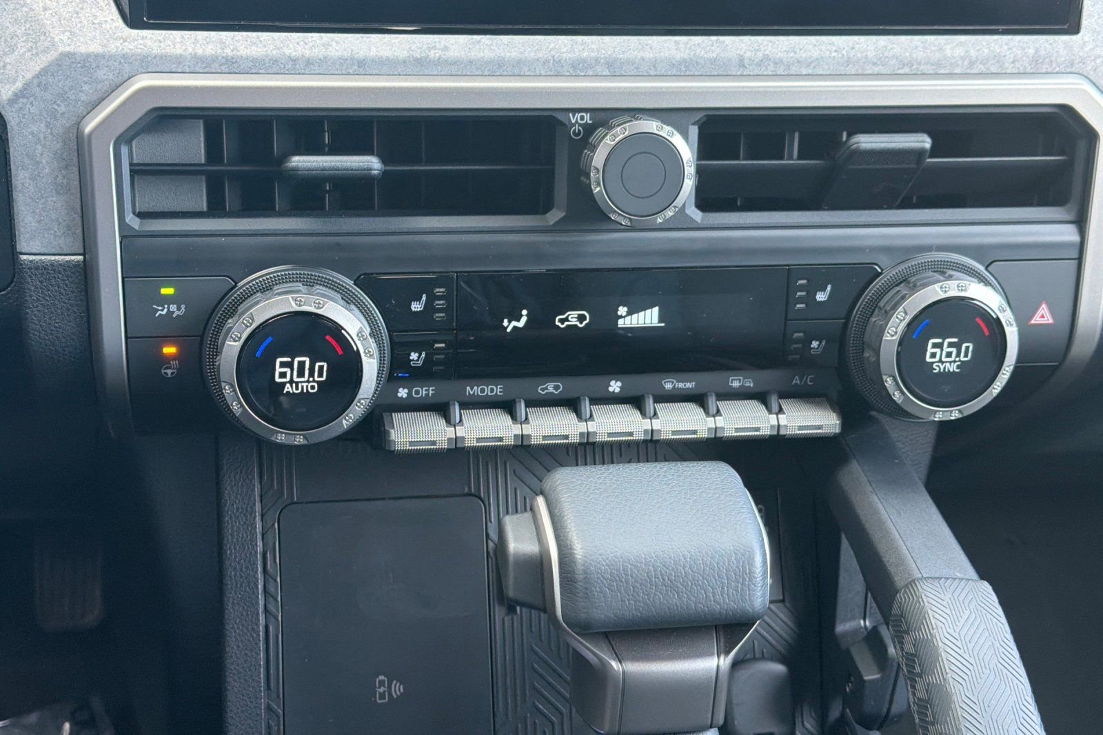 Used 2025 Toyota 4Runner Trailhunter image 21