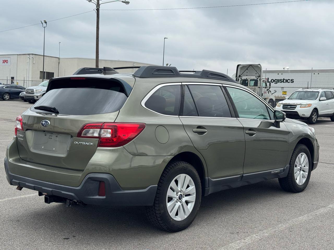 Used 2018 Subaru Outback 2.5i Premium image 7