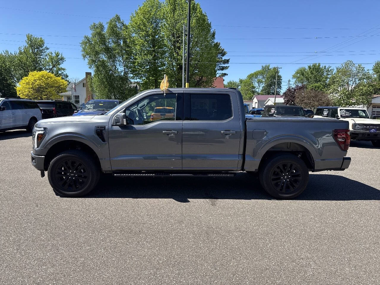 Used 2025 Ford F150 Lariat w/ Equipment Group 502A High AWD/4WD image 3