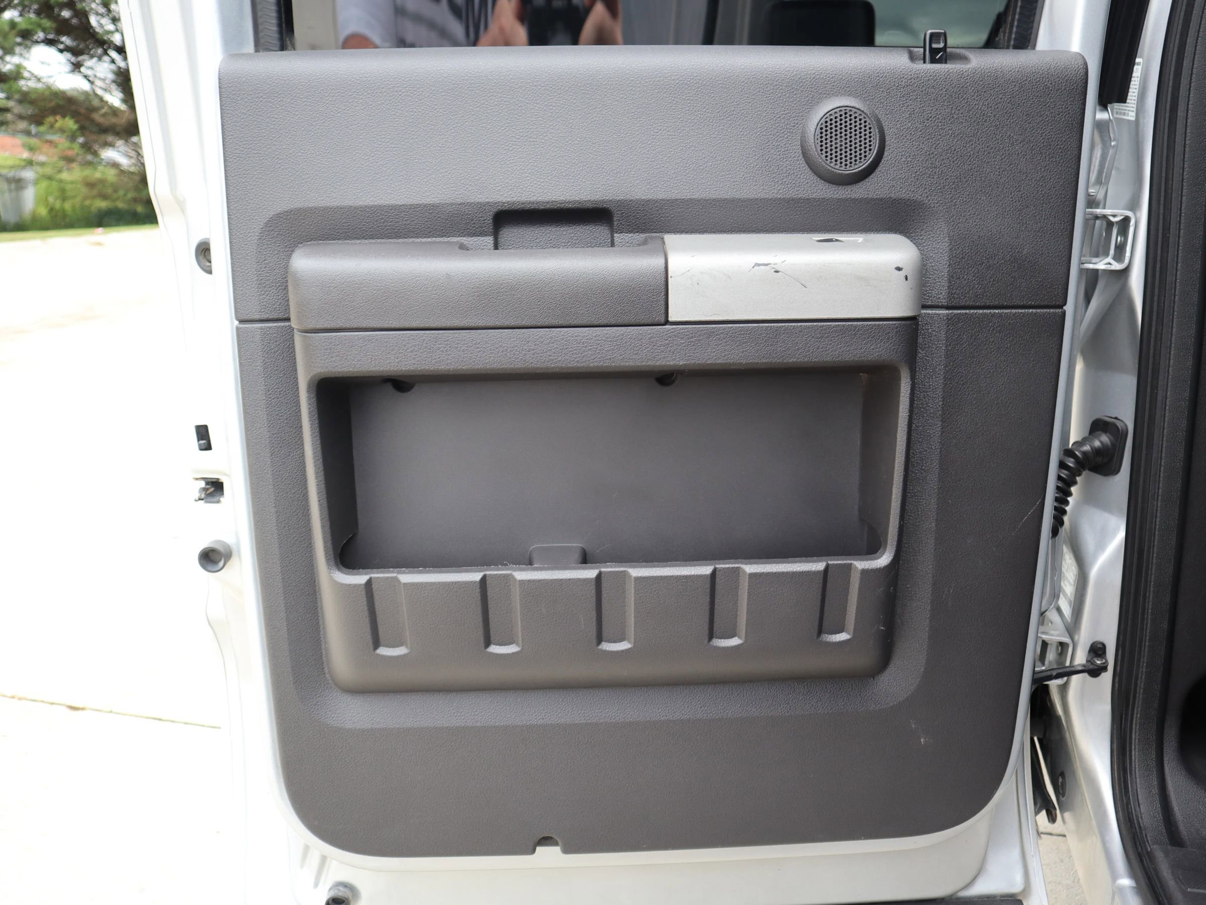 Used 2015 Ford F350 Lariat w/ Lariat Interior Package image 30