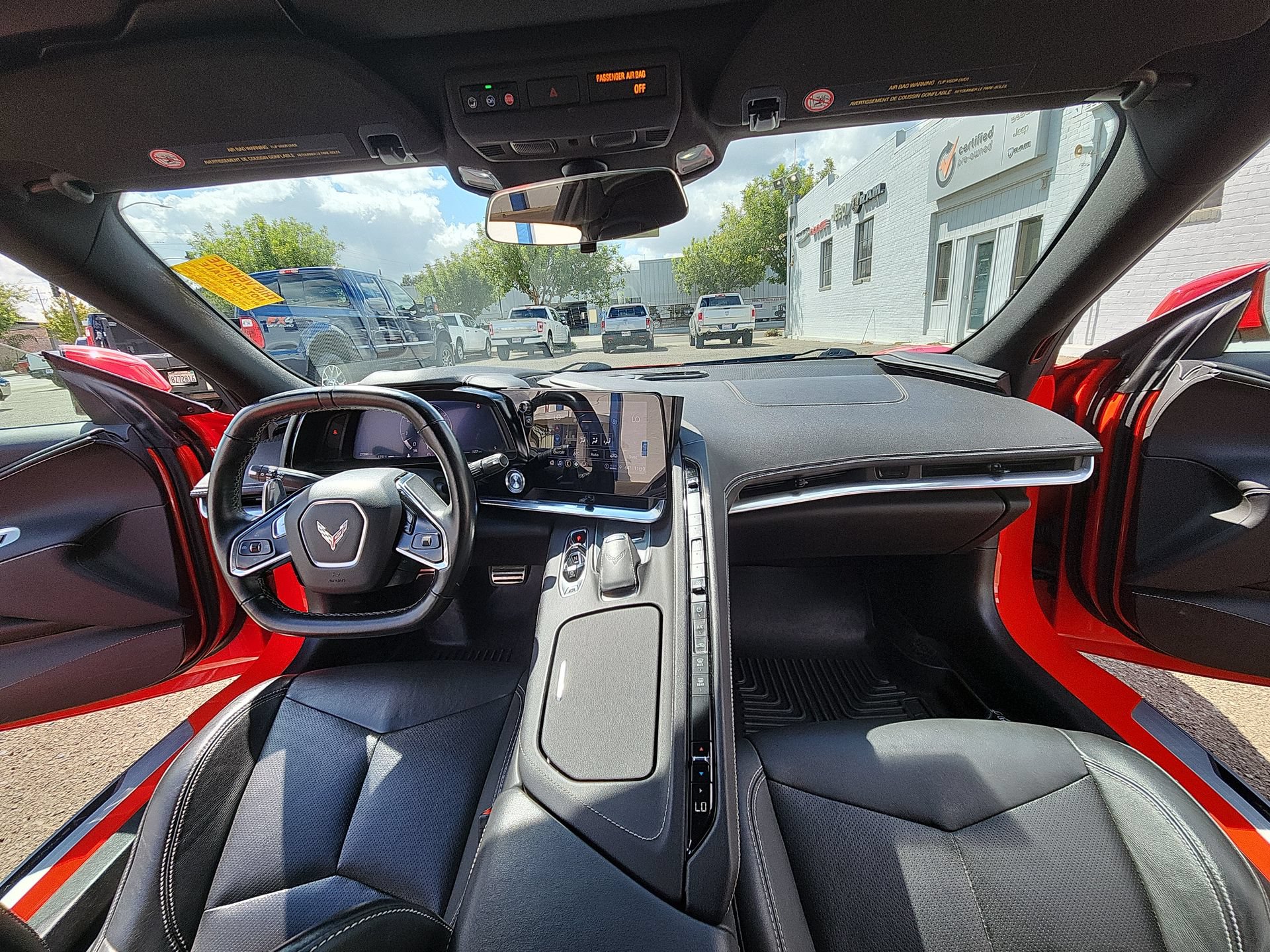 Used 2021 Chevrolet Corvette Stingray Coupe w/ Z51 Performance Package RWD image 23