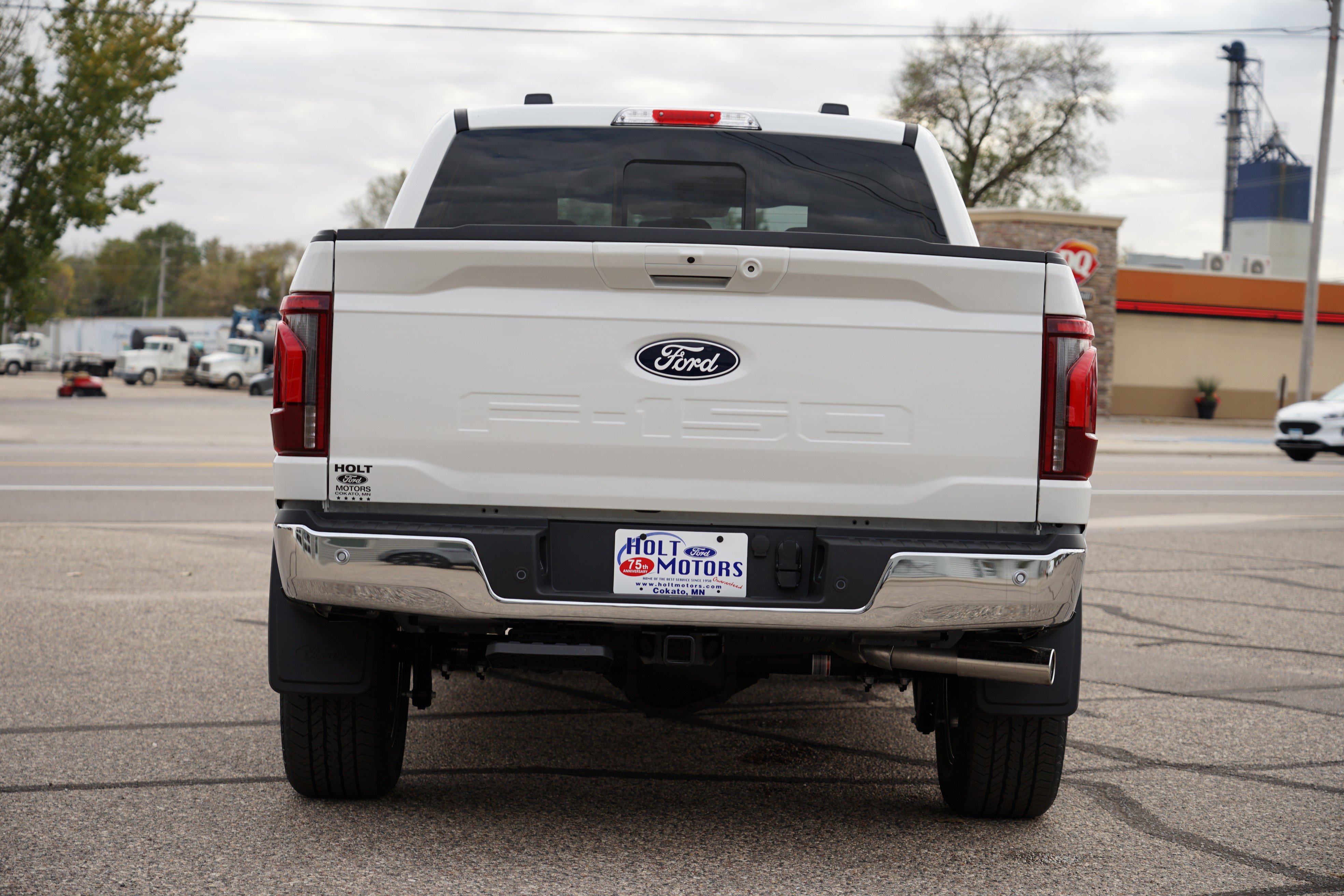 New 2025 Ford F150 Lariat w/ Equipment Group 502A High image 4